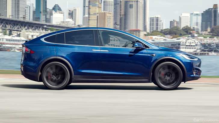 Tesla To Add Support For In-Car Youtube, Netflix. Good idea?