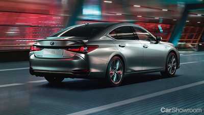 Lexus Bestows F Sport Variant Onto ES 300h Range For 2020