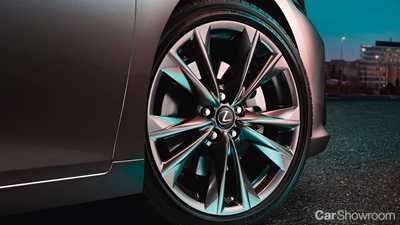 Lexus Bestows F Sport Variant Onto ES 300h Range For 2020