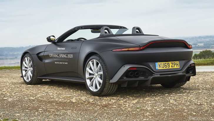 First Pics Of The Aston Martin Vantage Roadster