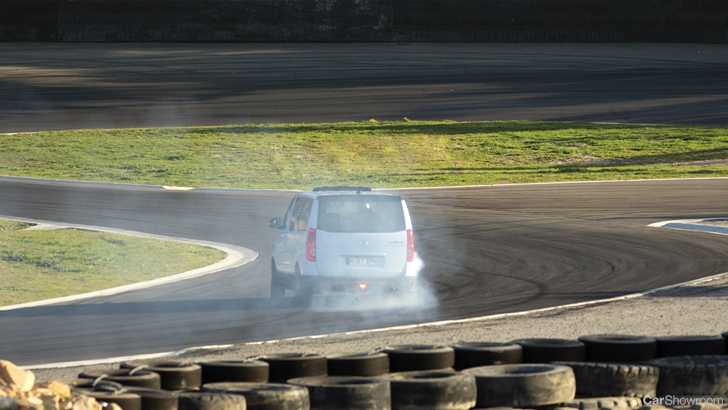 Hyundai N Made A 300kW Drift Beast, Out Of An iMax ‘Bus’