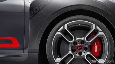 Mini Unwraps JCW GP Track Weapon, Only 3,000 units