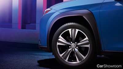Lexus Premieres UX 300e, Brand’s First-Ever EV