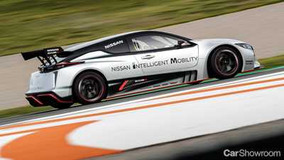 Nissan Unleashes Leaf Nismo RC On The Track For The First Time
