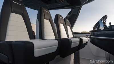 Mercedes-AMG Shows Off 2,013kW Boat And Matching G 63 In Miami