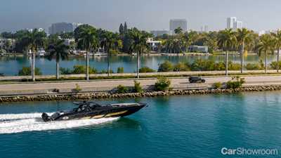 Mercedes-AMG Shows Off 2,013kW Boat And Matching G 63 In Miami