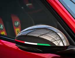 Alfa Romeo Giulia GTA Debuts, Only 500 Units Worldwide