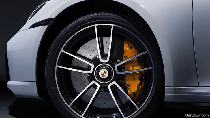 2020 Porsche 911 Turbo S, Same Recipe But Better