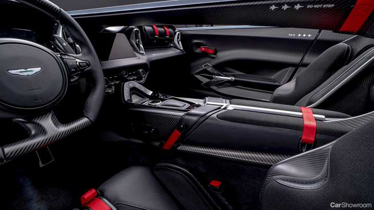 Aston Martin V12 Speedster Is A Fighter Jet For The Road, Limited to 88 Units