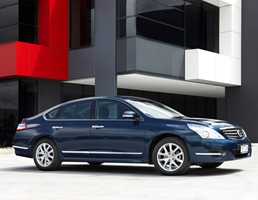 2011 NISSAN MAXIMA