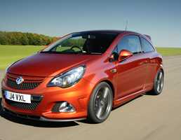 2011 HOLDEN