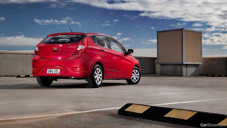 2012 HYUNDAI ACCENT