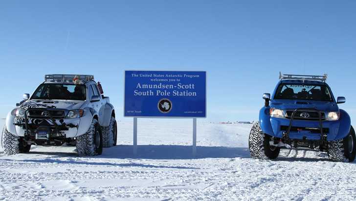 2012 TOYOTA HILUX