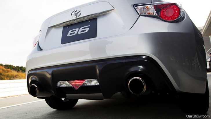2012 TOYOTA