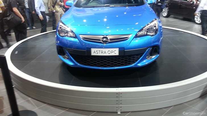 2012 OPEL ASTRA