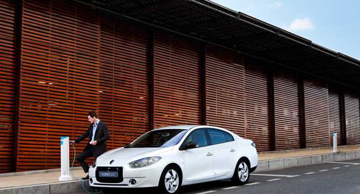 2013 RENAULT FLUENCE