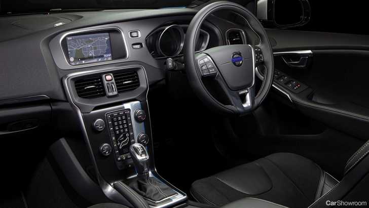 2013 VOLVO V40