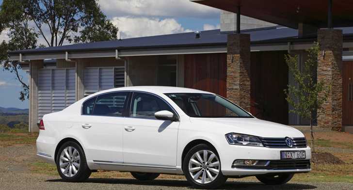 2013 VOLKSWAGEN PASSAT