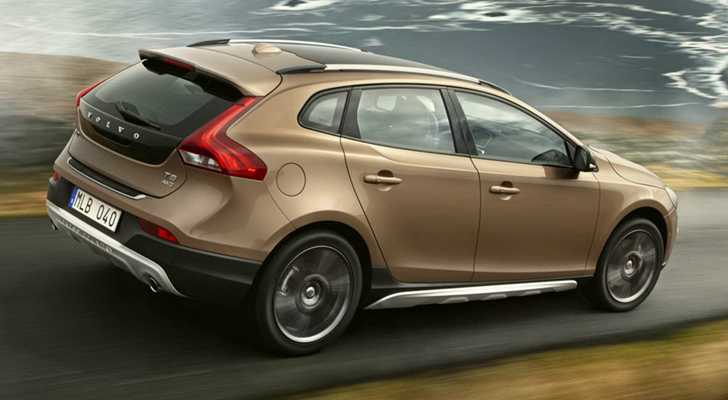 2013 VOLVO V40