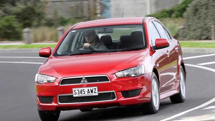 2013 MITSUBISHI LANCER