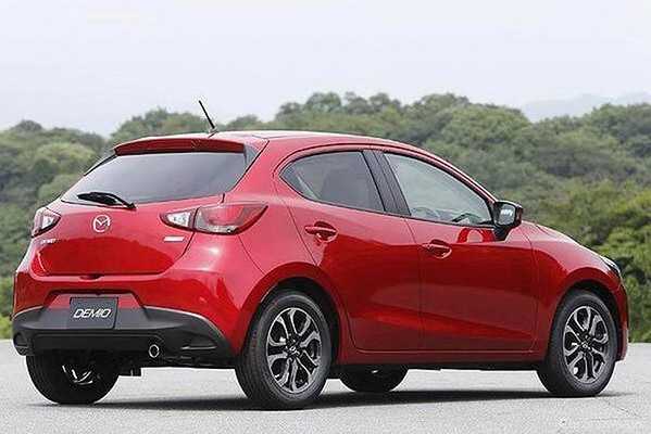 2014 MAZDA MAZDA2